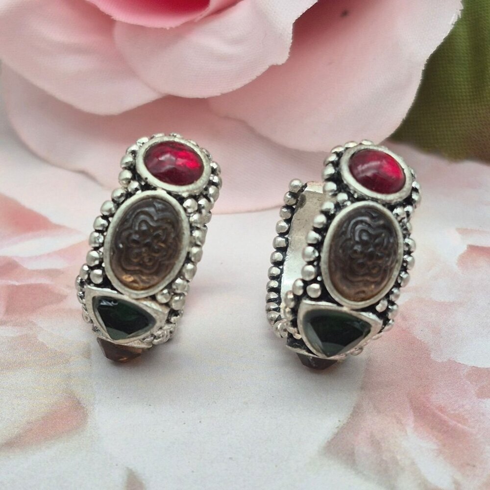 Liz Claiborne Cute Brushed Silver Tone Hoop Earrings Gemstone Accents Western